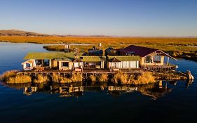 Uros Titicaca Lodge